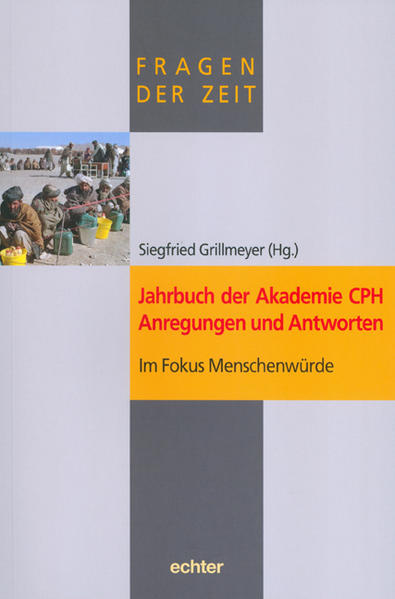 Menschenwürde-sie steht im Mittelpunkt des Jahrbuches der Akademie Caritas-Pirckheimer-Haus. So wird bspw. von jenem Originalkäfig berichtet, der im Rahmen der Misereor-Ausstellung „Daheim auf zwei Quadratmeter“ im CPH zu sehen war. Durch den Blick auf diesen Drahtverschlag, in dem Menschen ihr Dasein in Hongkong fristen, wurden alltägliche Menschenrechtsverletzungen greifbar. Einige der Millionen Menschen, die täglich durch strukturelle Ausgrenzung ihrer Menschenwürde beraubt werden, bekamen ein Gesicht. Ziel der Bildungsangebote der Akademie wird es weiterhin sein, auch den meist unsichtbaren Menschen ein Gesicht zu geben, den Verstummten unsere Sprache, damit ihnen ein menschenwürdiges Leben nicht versagt bleibt-damit sie Leben haben, und es in Fülle haben (Johannes 10,10). Der Auftrag der Akademie, den „Fragen der Zeit“ nachzugehen, spiegelt sich auch in den anderen Schwerpunkten des vorliegenden Bandes wider. Aus dem Inhalt: • Andrea Nahles: Katholische Soziallehre-Kompass für die Politik? • Rupert Neudeck: Die Kraft Afrikas • Erzbischof Ludwig Schick: Von Schuld und Sühne • Heidemarie Wieczorek-Zeul: Steuer gegen Armut • Michael Krennerich: Menschenrechtsförderung in der Entwicklungszusammenarbeit • Léon Wurmser: Trauer, doppelte Wirklichkeit und die Kultur des Erinnerns