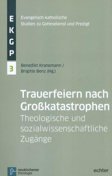 In den EKGP erscheinen Monografien und Sammelbände, die den Zusammenhang zwischen katholischen und evangelischen Forschungen zu Gottesdienst und Predigt in den Blick nehmen. Dabei geht es sowohl um interkonfessionelle als auch um interdisziplinäre Gesichtspunkte. Zugunfälle und Flugzeugabstürze, Amokläufe oder Terroranschläge konfrontieren immer wieder mit den Grenzen des Machbaren und Kontrollierbaren. Sie stellen Gesellschaft und Kirche vor die Frage, wie der Toten gedacht werden soll, wie Trauer und Hoffnung angesichts solcher Katastrophen zum Ausdruck kommen sollen. Wissenschaftlerinnen und Wissenschaftler aus verschiedenen Disziplinen sowie Praktiker aus dem weiten Bereich der Notfallseesorge und Opferhilfe diskutieren in diesem Buch die Probleme, die sich in einer pluralen Gesellschaft hinsichtlich solcher Trauerfeiern ergeben. Dazu zählt vor allem, was die Erwartungen in Gesellschaft, Staat, Kirchen an solche Trauerfeiern sind und wie Trauer und Klage, aber auch Trost und Hoffnung in diesen Feiern zur Sprache kommen. Die Rituale der bisherigen, zumeist ökumenischen Feiern in Deutschland werden kritisch reflektiert. Außerdem werden die Überlegungen, die Deutschland betreffen, mit Forschungsergebnissen zu entsprechenden Feiern in anderen europäischen Staaten verglichen.