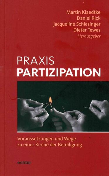 Was ist und wie geht Partizipation in der katholischen Kirche? Eine Kirche, in der einige wenige für viele andere die Gestaltungshoheit haben, verliert zunehmend an Kraft. Die Erschöpfung ist spürbar. Aber wie kann ein Kirchenverständnis vor Ort wachsen, das auf der Erfahrung des Teilens, der Teilhabe an Jesus Christus und der Beteiligung aller aufbaut? „Lokale Kirchenentwicklung“ ist in den vergangenen Jahren zu einem Begriff geworden, der diese kirchliche Suchbewegung zu beschreiben versucht. Das Symposium „Praxis Partizipation“ griff dieses gemeinsame Suchen und Finden von Perspektiven auf und setzte es fort. Dabei wurden sowohl intellektuelle als auch spirituelle und praxisorientierte Annäherungen unternommen, die in diesem Buch zu finden sind.