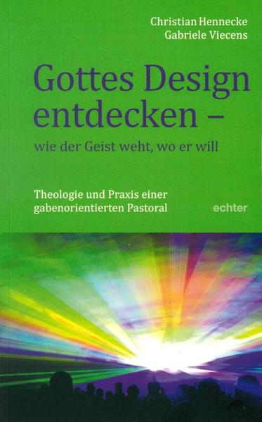 Dieses Buch möchte grundsätzlich über die Gabenorientierung im Kontext einer zukunftsfähigen Kirchenentwicklung nachdenken. Denn Gabenorientierung steht für einen Ansatz partizipativer Kirchenentwicklung und verändert auch und gerade das Rollengefüge und den Dienst der Priester und Hauptberuflichen. Und vor allem: Sie fördert das Werden und Wachsen des Volkes Gottes. Aus dem Inhalt:-Einführung-der Hype der Gabenorientierung im deutschsprachigen (kirchlichen) Raum-Charisma-Gabe: eine theologische Begriffsklärung-Steuerbarkeit versus Unsteuerbarkeit-Risiken der Neuausrichtung-Mitarbeitergewinnung oder Ekklesiogenesis?-Wie wächst Kirche aus der Entdeckung der Gaben?-Die Frage nach der Rolle der Leitung in einer gabenorientierten Pastoral-Aus der Praxis: ein Gabenseminar