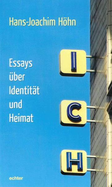 Viele Menschen sind auf der Suche nach einem doppelten Glück: Sie wollen ein eigenständiges Leben führen, dabei aber nicht vereinsamen. Sie suchen nach einem Platz im Leben, den ihnen niemand streitig macht. Den Chancen und Grenzen von Selbstfindung und -beheimatung geht Hans-Joachim Höhn im Stil einer theologischen Zeitdiagnose nach. Im Zentrum steht eine Analyse von gängigen Strategien, Identität und Heimat zum Projekt einer rigorosen Selbstbehauptung gegenüber Anderen und Fremden zu machen. Ihr Motto lautet: Endlich ich! Endlich unter uns! Aber gibt es Identität und Beheimatung nur auf dem Weg der Abgrenzung und Absicherung? Schränken diese Strategien ein endliches Leben nicht noch weiter ein? Höhn entwickelt ein Konzept kritischer Zeitgenossenschaft, das die Logik des Evangeliums ins Spiel bringt: Identität und Beheimatung findet der Mensch dort, wo er nicht nur ganz bei sich ist.