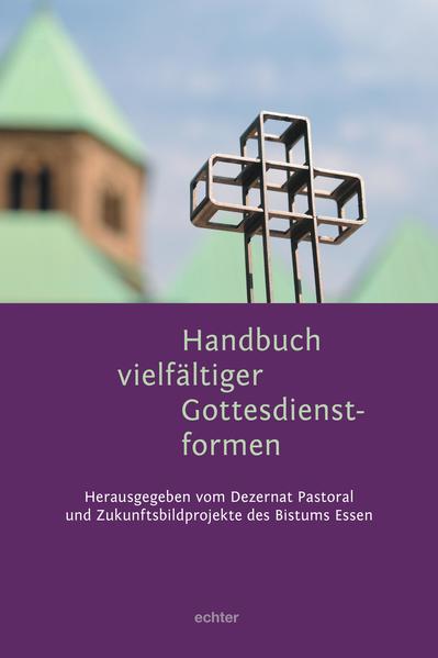 Die kirchliche Tradition hält neben den offiziellen Liturgien einen reichen Schatz an Gottesdienstformen bereit, den wir noch lange nicht ausschöpfen. Diese Vielfalt neu zu entdecken, tiefer zu verstehen und so bewusst in das liturgische Geschehen der Pfarrei einfließen zu lassen ist das Anliegen des Handbuchs, das sich insbesondere an ehrenamtliche Gottesdienstleitungen und Liturgiekreise vor Ort wendet. Neben einer grundlegenden liturgischen Einleitung stellt es dafür verschiedene Gottesdienstformen historisch, liturgisch und praktisch vor und bildet prototypische Abläufe ab, die Grundlage eigener Gestaltungen sein können. Wo es sich anbietet, werden kirchenmusikalische Anmerkungen und Hinweise zu den einzelnen Gottesdienstformen gegeben. Für die weitere Vertiefung mit einzelnen Themenfeldern gibt es zum Abschluss ausführliche und kommentierte Literaturhinweise.