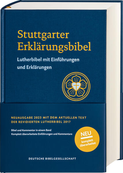 Die neue Stuttgarter Erklärungsbibel. Die neue Stuttgarter Erklärungsbibel bietet den aktuellen Text der revidierten Lutherbibel 2017 mit vollständig überarbeiteten Erläuterungen zu jedem Abschnitt. Zu jeder Bibelstelle eine fundierte Erklärung? Dafür benötigt man eine ganze Kommentarreihe-oder die Stuttgarter Erklärungsbibel! Kommentare zu jedem Abschnitt bieten Verständnishilfen und ordnen die Texte historisch und theologisch ein, ohne dass Fachwissen vorausgesetzt wird. Die Erklärungen sind als Einschübe in den Bibeltext gestaltet. So muss die fortlaufende Lektüre nicht zum Nachschlagen der Kommentare unterbrochen werden und der Überblick bleibt gewahrt. Grundlage bildet der aktuelle Text der revidierten Lutherbibel 2017. Für die Neuausgabe wurden alle Erklärungs- und Einführungstexte auf Basis der aktuellen bibelwissenschaftlichen Erkenntnisse überprüft und überarbeitet. Das neue Layout ermöglicht eine noch bessere Orientierung zwischen Bibel- und Erklärungstexten. Übergreifende Einführungen, erweiterte Sach- und Worterklärungen sowie aktualisierte Karten bieten zusätzliche Informationen zum »Buch der Bücher«. Die neue Stuttgarter Erklärungsbibel enthält den kompletten Text der Lutherbibel mit umfangreichen Erläuterungen auf dem gegenwärtigen Stand der Forschung. Die Stuttgarter Erklärungsbibel ist ein »Muss« für interessierte Bibelleserinnen und -leser ebenso wie für Studierende, Lehrende, Pfarrerinnen und Pfarrer.