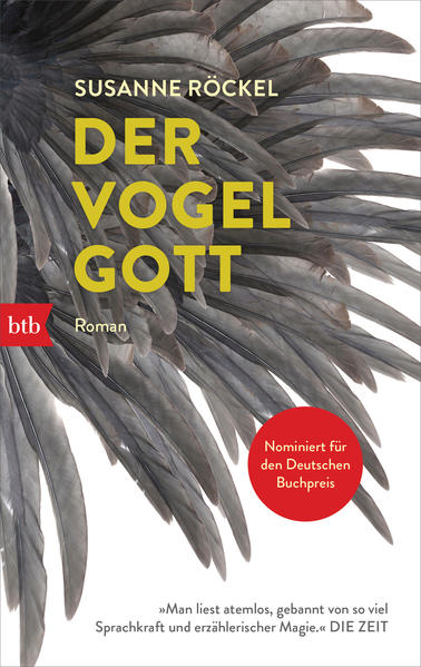 Man kann sich seinen Gott nicht aussuchen. In Susanne Röckels unwiderstehlichem Roman entpuppt sich eine geheime Welt als unsere. Eine Welt, in der die Natur ihre Freundschaft aufkündigt und wir ihrer Aggression und Düsternis gegenüberstehen. Eine wissenschaftlich orientierte Familie wird durch eine zufällige Entdeckung auf einem Kirchenbild in den Mythos eines Vogelgottes hineingezogen - mit einem Sog, dem der Vater und seine erwachsenen Kinder ebenso wenig widerstehen können wie die Leser dieser Geschichte. Spätestens als sich herausstellt, dass dieser Mythos eben nicht nur ein Mythos ist.