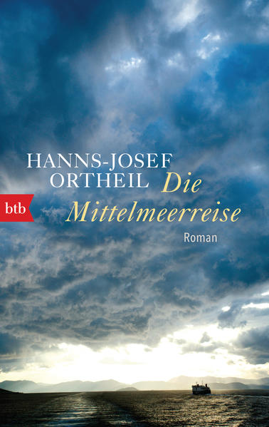 An einem heißen Julitag 1967 geht der junge Hanns-Josef Ortheil mit seinem Vater an Bord eines schwer beladenen Frachtschiffes. Es ist der Beginn einer abenteuerlichen Fahrt von Antwerpen durchs Mittelmeer bis nach Griechenland und Istanbul. Die immer dramatischer werdende Reise führt dabei weit über alle vorherigen Grenzen hinaus: als großer, fesselnder Roman einer Odyssee ins Erwachsenenleben.