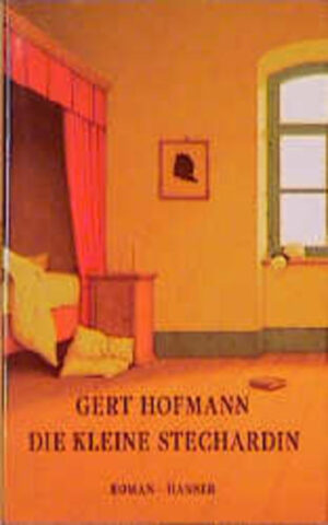 Hofmann schildert in seinem letzten Roman die Liebe des großen Aufklärers Lichtenberg zu der kleinen Stechardin. Das Mädchen zieht als Zwölfjährige in das Haus des buckligen Gelehrten, um dort nach dem Rechten zu sehen. Sie wird es bis zu ihrem frühen Tod nicht mehr verlassen. In dem anrührenden und zugleich komischen Roman läßt Hofmann seiner Liebe zur literarischen Fiktion freien Lauf und imaginiert Leben, Glück und Unglück des hochbegabten, buckligen Zwerges.