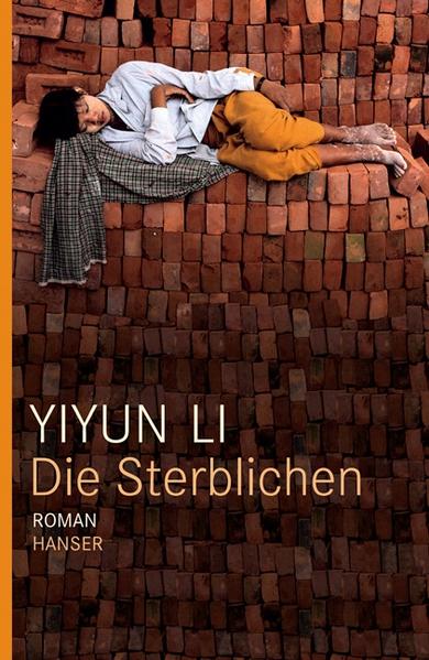 In einer Provinzstadt weit weg von Peking soll die junge Gu Shan hingerichtet werden. Ihr Verbrechen: Sie, die während der Kulturrevolution fanatische Rotgardistin war, hat dem Kommunismus abgeschworen. Shans Tod wird weitreichende Konsequenzen haben. Nicht nur für ihre Eltern, sondern auch für die Rundfunksprecherin Kai, die längst an der Partei zweifelt