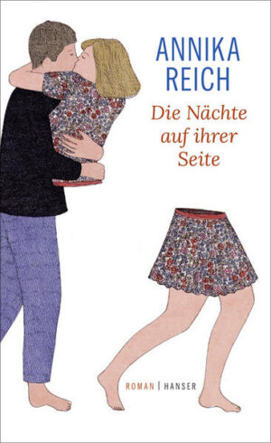 Ada beobachtet Paare, die auf dem Weg zur Therapiesitzung durch ihren Innenhof laufen. Was hält diese Paare zusammen, fragt sie sich. Ihr Ex-Mann Farid hat schon längst ein neues Leben begonnen, während sie wahllos Männer mit nach Hause nimmt, um ihre berufliche Zukunft als Kamerafrau bangt und ihrer gar zu vernünftigen Tochter Fanny insgeheim die Schuld an allem gibt. Doch dann will Adas Schwägerin Sira vor Beginn des Studiums noch einmal ihre Familie in Kairo besuchen und gerät dabei unversehens in die Arabische Revolution. Annika Reich schreibt über zwei eigensinnige Frauen, die mitten im Leben stehen - bis sie auch noch gezwungen werden, an der Weltgeschichte teilzunehmen.