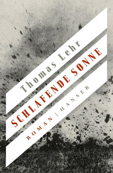 Rudolf Zacharias reist nach Berlin. Dort will der Dokumentarfilmer die Vernissage seiner früheren Studentin Milena Sonntag besuchen. Thomas Lehrs Roman spielt an einem Sommertag des Jahres 2011 - und zugleich in einem ganzen Jahrhundert. Denn in ihrer Ausstellung zieht Milena nicht nur eine künstlerische Lebensbilanz, sondern die ihrer Zeit. Mit sprachlicher Kraft werden historische Katastrophen neben die privaten Verwicklungen dreier Menschen gestellt, führen die Spuren von den Schlachtfeldern des Ersten Weltkriegs bis ins heutige Berlin. Thomas Lehr entwickelt ein überwältigendes Fresko dieses deutschen Jahrhunderts: tragisch, komisch, grotesk, und immer wieder ganz persönlich und intim.