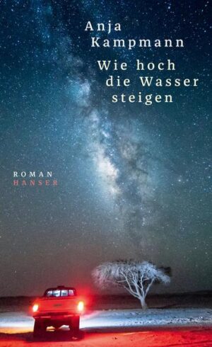 Wenzel Groszak, Ölbohrarbeiter auf einer Plattform mitten im Meer, verliert in einer stürmischen Nacht seinen einzigen Freund. Nach dessen Tod reist Wenzel nach Ungarn, bringt dessen Sachen zur Familie. Und jetzt? Soll er zurück auf eine Plattform? Vor der westafrikanischen Küste wird er seine Arbeitskleider wegwerfen, wird über Malta und Italien aufbrechen nach Norden, in ein erloschenes Ruhrgebiet, seine frühere Heimat. Und je näher er seiner großen Liebe Milena kommt, desto offener scheint ihm, ob er noch zurückfinden kann. Anja Kampmanns überraschender Roman erzählt in dichter, poetischer Sprache von der Rückkehr aus der Fremde, vom Versuch, aus einer bodenlosen Arbeitswelt zurückzufinden ins eigene Leben.