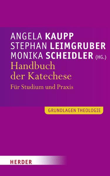 Die Weitergabe des christlichen Glaubens ist zu einer großen Herausforderung geworden. Die Autoren gehen der Frage nach, wie Kinder, Jugendliche und Erwachsene unter den Bedingungen der Großraumseelsorge in elementare christliche Vollzüge eingeführt werden können und welche Möglichkeiten es für eine Vertiefung des Glaubens gibt. Neben zeitgemäßen Formen von Sakramenten- und Erwachsenenkatechese werden neue katechetische Wege wie biographisches und kultursensibles Lernen vorgestellt. Nicht zuletzt geht es darum, wie Menschen in der säkular gewordenen Welt religiöse Sprachfähigkeit erwerben, beten lernen und diakonische Kompetenz entwickeln können. Ein Basiswerk für die theologische und katechetische Aus- und Weiterbildung.