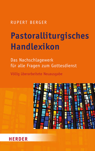 Das zum Standardwerk gewordene Buch gibt Antworten auf alle Fragen zum Gottesdienst heute-alphabetisch geordnet und mit einem Zusatzregister erschlossen. Für alle, die haupt- oder ehrenamtlich im pastoralen Bereich tätig sind, trägt es zum tieferen Verständnis des gottesdienstlichen Lebens bei und vermittelt Anregungen für dessen tätige Mitfeier. Den einzelnen Artikeln liegt folgender Aufbau zugrunde: • Wort- und Begriffserklärung • Ursprung und geschichtliche Entfaltung • heutige Gestalt und Ordnung • sowie ggf. pastorale Hinweise.