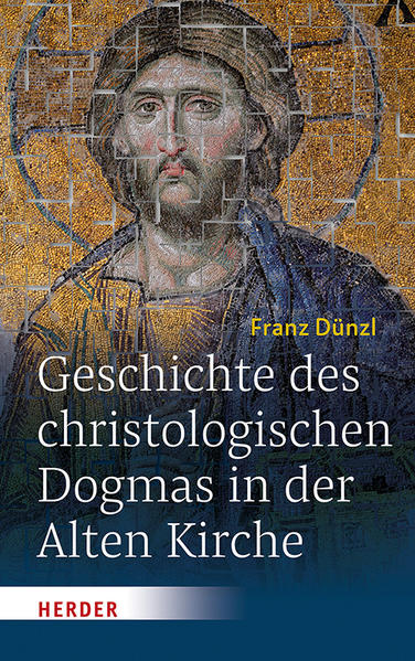 Dreh- und Angelpunkt der christlichen Wirklichkeitsdeutung stellen nicht die kirchlichen Institutionen dar, die Lehren und ethischen Normen, auch nicht der Gottesdienst und nicht einmal die Bibel, sondern eine historische Gestalt, ein Mensch, der vor 2000 Jahren gelebt hat: Jesus von Nazaret. In ihm ist-wie es das christologische Dogma formuliert-Gott Mensch geworden. Diese Vorstellung wirft allerdings zahlreiche Fragen auf, nicht erst bei modernen Menschen. Das Buch zeichnet das Ringen der Alten Kirche um ein tieferes Verständnis der Inkarnation nach und lässt darin ihre Bedeutung für den Menschen greifbar werden. Franz Dünzls Darstellung der Entstehung des christologischen Dogmas lässt an vielen Stellen erkennen, wie er um das Ausloten existentieller Fragen im Rahmen einer kirchenhistorischen Untersuchung rang. Wenn sich zwischen diesen Buchdeckeln These und Antithese, Triumph und Verbannung, Momentum und Debakel abwechseln und jeder eben erst mühsam erkämpfte Kompromiss bald schon wieder in Frage gestellt wird und neuerlicher Vertiefung bedarf, dann wird der intellektuelle und spirituelle Abgrund der Glaubenserkenntnis, dass Gott Mensch geworden ist, spürbar.