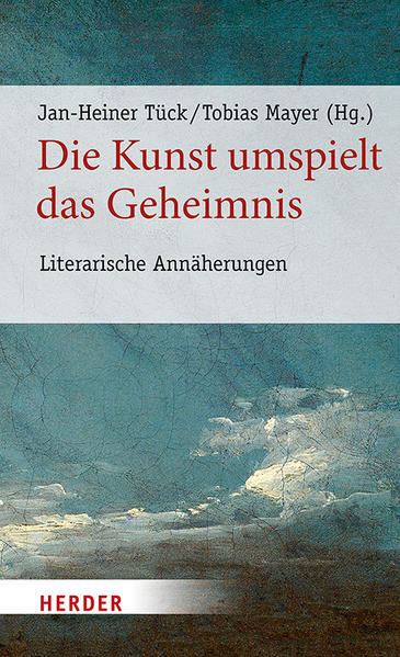 „Ein Geheimnis kann ich nicht ‚ausplaudern‘, ich kann es nur erzählend, umschreibend entfalten. Ich kann (ich soll) dem Geheimnis seine Fülle geben.“ (Peter Handke) Das Wunder im Beiläufigen, das Ergreifende im Flüchtigen-allen dunklen Stunden menschlichen Daseins zum Trotz bringen ästhetische Erfahrungen es immer wieder zum Vorschein. Dichtung ist eines der Ausdrucksmittel für solche Widerfahrnisse. In der Literatur selbst steckt eine unverfügbare Kraft, die den Menschen über sich selbst hinausführen kann. Ob im Phänomen der Transzendenz die Grenzen von Ästhetik und Religion durchlässig werden und wie das wechselseitige Verhältnis zu bestimmen wäre-danach fragt dieses Buch. Sechs namhafte Autorinnen und Autoren geben Einblicke in das unerschöpfliche Reservoir poetischer Welterkundungen. Der Band versammelt die Wiener Poetikvorlesungen von Michael Köhlmeier über die Nähe des Schönen zum Schrecklichen/Andreas Maier über die Entdeckung des Wortes ‚Gott‘/Marion Poschmann über Dichtung und das Unsagbare/Hartmut Lange über Nihilismus und Transzendenzbegehren/ Ilija Trojanow über die globale Vielfalt religiöser Wege/Barbara Frischmuth über das Geheimnis der Inspiration. „Transzendenz ist ein relevantes Phänomen für ästhetische Theorien der Gegenwart. Nicht selten gibt es dabei Analogien zu theologischer Begrifflichkeit, auch wenn diese Sprachspiele zur Artikulation ästhetischer Widerfahrnisse nicht mehr nötig scheinen. Dass ästhetische und religiöse Formen und Praktiken heute zunehmend verflochten sind, bietet einen Ansatzpunkt für einen Dialog, ohne beide Erfahrungsweisen unterschiedslos zu identifizieren.“ Tobias Mayer / Jan-Heiner Tück