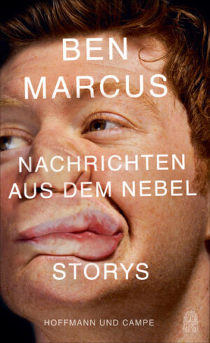 Auf unheimliche Weise vertraut und zugleich schockierend fremd: Ben Marcus’ Storys fesseln mit klarer poetischer Prosa. Noch nie hat existenzielle Katastrophe so viel Spaß gemacht. Ben Marcus entwirft in dieser Sammlung zeitgemäße Visionen der Entfremdung in einer modernen Welt: Hier findet eine unglückliche Angestellte die Liebe, nachdem sie sich durch den Test des neuesten Nahrungsergänzungsmittels ihrer Firma verändert. Ein Vater sieht sich von der plötzlichen Abweisung seines Sohnes erschüttert, und so schleicht sich das Unheimliche in das Kinderzimmer ein, während die Kommunikation in der Familie versagt. Und Roy und Helen entwerfen Moodboards für Denkmäler, die an die Opfer von Terroranschlägen erinnern, während ihre Ehe an der moralischen Fragwürdigkeit ihres Lebenswerks zerbricht. „Erschütternd, von tiefschwarzem Humor - und voller Schönheit.“ The Guardian