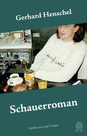 »Die lustigste aller BRD-Chroniken.« Ursula März, Die Zeit „Und wie ist das so in diesem Haus, das du geerbt hast?“, fragte Max. „Liegt da noch das Skelett von deinem Vater rum?“ Frühling 1992: In der Kreuzberger Wohngemeinschaft des dreißigjährigen Schriftstellers Martin Schlosser geht es drunter und drüber, aber seine ersten Bücher sind in Arbeit, und ihm lacht das Glück. Er zieht um die Häuser, tummelt sich mit Max Goldt und Rattelschneck auf Helgoland, freundet sich mit Eckhard Henscheid an, singt zu seiner eigenen Verwunderung eines Nachts Hand in Hand mit der Streetworkerin Domenica Niehoff im Vollmondschein einen Kanon und lernt auf seinen Lesereisen die neuen Bundesländer von ihren schwärzesten Seiten kennen. Nebenbei verliebt er sich immer öfter und bleibt trotzdem ein überzeugter Single, der die Pärchenbildung als Irrweg der Evolution betrachtet. Im Herbst 1993 tritt Martin Schlosser in Frankfurt in die Redaktion des Satiremagazins Titanic ein. Damit beginnt für ihn ein neues Leben, während seinen verwitweten Vater in der emsländischen Kleinstadt Meppen allmählich die Kräfte verlassen und ein schauerliches Ende naht.