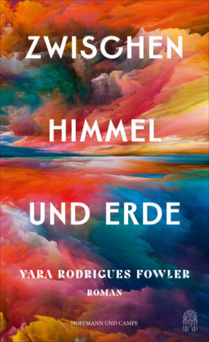 Granta's "Best of Young British Novelists 2023" Ein fulminanter Roman über eine tiefe Freundschaft, über Familie, Liebe, Revolution und das politische Erwachen in einer Zeit der radikalen globalen Umbrüche. Es ist das schicksalhafte Jahr 2016, in dem Prince und George Michael sterben, die Menschen in Großbritannien mehrheitlich für den Brexit stimmen und, auf der anderen Seite der Welt, in Brasilien, ebenfalls Tausende auf die Straßen gehen, weil sie die Regierung in Frage stellen. In diesem Jahr zieht Catarina, frisch aus Brasilien eingetroffen, in Melissas Londoner Wohngemeinschaft. So unterschiedlich die beiden jungen Frauen in der Gegenwart sind, so verbunden sind sie in ihren Vergangenheiten. Mit Catarinas Einzug beginnen sich zwei Leben zu einer weltumspannenden Geschichte zu verflechten, die von Freundschaft, Liebe, Identität, Mut und dem Willen erzählt, die Welt zu einem besseren Ort zu machen.