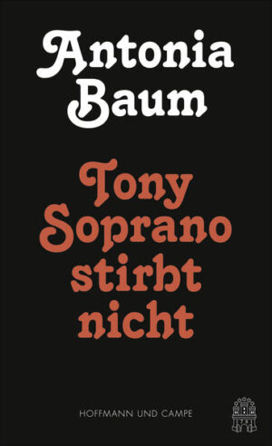 In Antonia Baums jüngstem Roman drehte sich alles um drei Kinder, die ständig um das Leben ihres risikoverliebten Vaters fürchten. Nur wenige Wochen vor Erscheinen des Buchs verunglückte Antonia Baums Vater schwer. Wie es sich anfühlt, wenn aus Fiktion Realität wird, und was in einem vorgeht, wenn plötzlich alles stillsteht, die Welt aber weitermacht, davon erzählt sie hier. »Intensivstation, er lag auf der Intensivstation. Tony Soprano, der Gangsterboss aus meiner Lieblingsserie, lag auch schon auf der Intensivstation und wurde wieder gesund. Sein dummer seniler Onkel hatte ihn in den Bauch geschossen. Seine Familie, Meadow, Anthony Junior, Carmella, sie alle waren sofort gekommen. Wie wir.« Als Antonia Baum erfährt, dass ihr Vater lebensgefährlich verunglückt im Krankenhaus liegt, ist sie wie gelähmt. Wie kann es sein, dass es den Menschen, mit dem sie noch zwei Tage zuvor im Restaurant gesessen hat, so nicht mehr gibt? Zumindest bringt sie den ohnmächtigen Mann im Krankenbett partout nicht mit ihrem Vater in Verbindung. Hat sie mit ihrem Roman über einen verantwortungslosen, abenteuerlustigen Vater das Schicksal herausgefordert? In welchem Verhältnis stehen Fiktion und Realität? Ist sie eine Diebin, die ihre wichtigsten Menschen beklaut und aus der Beute Bücher macht? Die Autorin erzählt von Angst, Schuldgefühlen und Tod und davon, warum in ausweglosen Situationen nur Geschichten helfen.