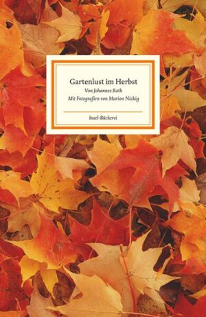 Gartenlust im Herbst kann heißen, staunend vor den Farben des Wilden Weins zu stehen. Kastanien zu sammeln, die Quitten am Baum leuchten zu sehen oder Kürbisse für die Suppe zu schälen. Johannes Roths legendäre Miniaturen aus dem Garten »eines unverdrossenen Liebhabers« gelten der Astilbe ebenso wie dem Chinesischen Hartriegel, der Dahlie wie der Herbstanemone. Und Marion Nickig hilft der Vorstellungskraft mit ihren einfühlsamen Fotografien auf die Sprünge. »Aber wie kann ein erwachsener Mensch jahrelang über nichts anderes als übers Kompostieren, Zwiebelstecken und Blumengießen schreiben? Gibt es nichts Wichtigeres? Jedenfalls nichts Schöneres. Außer vielleicht die Fortsetzung des Gartens in der Küche …«