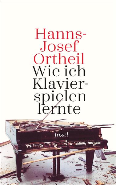 Hanns-Josef Ortheil ist vier Jahre alt, als er zum ersten Mal Klavierunterricht bekommt. Angeleitet von seiner Mutter, macht er rasche Fortschritte und wird an eine russische Pianistin weitergereicht. Schon bald steht der Entschluss fest, Konzertpianist zu werden und auf den großen Bühnen der Welt zu brillieren. Für den jungen Klaviereleven bedeutet das ein jahrelanges Üben von meist vielen Stunden am Tag. Kurz nach dem Abitur erhält der Zwanzigjährige ein Stipendium in Rom, wo es völlig unerwartet zu einem Zusammenbruch kommt. Der große Traum ist geplatzt ... In Wie ich Klavierspielen lernte erzählt Hanns-Josef Ortheil aus heutiger Sicht von den oft skurrilen Seiten des Pianistenlebens. Von ersten Klavierschulen, favorisierten Komponisten, frühem Vorspiel, exaltierten Klavierlehrern und großen Titanen auf den Bühnen von Salzburg und anderswo. Amüsant und packend führt er den Leser eine steile Leiter hinauf in den Pianistenhimmel, wo seit Vladimir Horowitz‘ Zeiten sowohl schwerste spezielle Psychosen als auch legendäre Triumphe zu erwarten sind. Ein Buch nicht nur für Klavier- und Musikenthusiasten, das von den verborgenen, dämonischen Seiten manischen Übens und Spielens sowie der Geschichte des Virtuosentums kenntnisreich und detailliert erzählt.