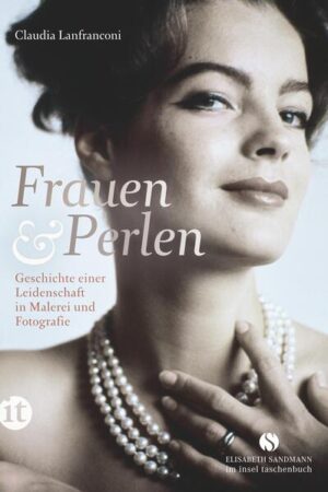 Perlen gelten als Inbegriff von Sinnlichkeit, Luxus und Eleganz. Mit ihnen wurden Vermögen verprasst und Schicksale entschieden, Herzen erobert und der Schönheit gehuldigt. Besonders betörend wirkten Perlen stets auf die weibliche Welt. Und so wurden Frauen und Perlen über die Jahrhunderte immer wieder von Malern und Fotografen ins Bild gesetzt. Dieser Band zeigt bekannte und unbekannte Gemälde und Fotografien von Prinzessinnen, Königinnen und Damen der feinen Gesellschaft, von großen Filmdiven wie Audrey Hepburn und Mode-Ikonen wie Coco Chanel oder von anderen unvergesslichen Frauen wie Jacqueline Kennedy und Maria Callas. Frauen und Perlen - die Geschichte einer Leidenschaft. Durchgängig vierfarbig illustriert Mit Gemälden von Botticelli, Caravaggio, Vermeer, Auguste Renoir, Eduard Manet, Paula Modersohn-Becker u. v. a. Mit Fotografien von Daisy von Pless, Josephine Baker, Louise Brooks, Marlene Dietrich, Audrey Hepburn u. v. a. »Perlen sind immer angemessen.« Jackie Kennedy »Ich fühle mich unangezogen, wenn ich meine Perlen nicht trage. Sie hüllen mich in Sicherheit.« Lady Sarah Churchill