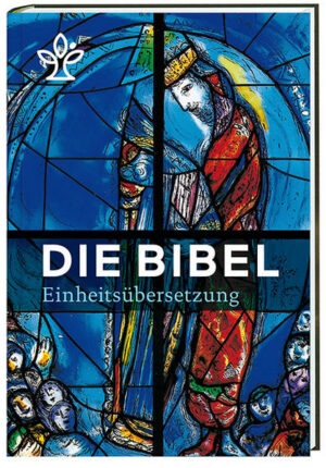 Marc Chagall, einer der herausragendste Künstler im 20. Jahrhundert, sagt über das Buch der Bücher: »Ich sah die Bibel nicht, ich träumte sie.« Diese Gesamtausgabe der Einheitsübersetzung enthält 16 Farbtafeln mit Motiven der Glasfenster aus St. Stephan in Mainz und aus dem Fraumünster in Zürich. Die Bilder widmen sich biblischen Themen mit ihrer religiösen Symbolik und lassen Leben und Kraft der Botschaft für die Menschen heute leuchten. Ergänzt wird diese Ausgabe durch Einführungen in jedes biblische Buch, Zwischenüberschriften, Anmerkungen, Verweisstellen und einem Anhang mit Stichwort- und Personenregister, Zeittafel mit Sacherläuterungen und neun Karten. Zusätzliche Sonderseiten erleichtern den Einstieg ins Bibellesen:-Wie finde ich eine Bibelstelle?-Bibeltexte zum Entdecken-GPS-Daten für biblische Orte Diese Bibelausgabe ist im zweispaltigen Satz auf hochwertigem Bibeldünndruckpapier im zweifarbigen Layout unter Verwendung der Schmuckfarbe Rot für eine bessere Übersichtlichkeit gedruckt. Durch die Farbtafeln eignet sie sich besonders für Chagall-Liebhaber und alle, die eine besondere Bibelausgabe suchen.