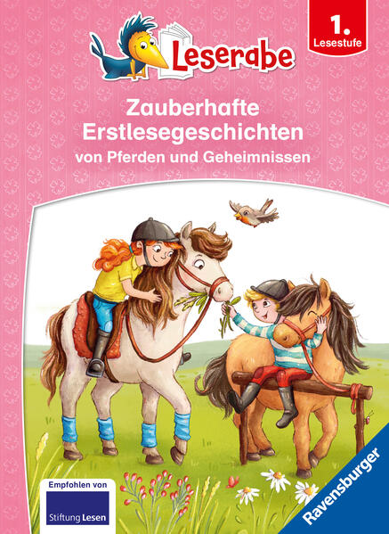 Marie wünscht sich unbedingt ein Pony, doch Mama und Papa erlauben ihr bloß einen Hund. Die Eltern staunen nicht schlecht, als Marie am nächsten Tag mit einem ganz besonderen Hund nach Hause kommt. Leon verhält sich in letzter Zeit komisch. Schnell ist Mia klar: Leon hat ein Geheimnis! Ob er es seiner besten Freundin verrät? Zwei Leseraben- Geschichten in einem Band mit großer Fibelschrift und einfachem Wortschatz, die sich perfekt zum Lesenlernen eignen. Lesen lernen mit dem Ravensburger LeserabenDie 1. Lesestufe spricht Kinder an, die mit dem Leselern- Prozess begonnen haben, und bietet ideale Bücher für Leseanfänger. Kurze Textabschnitte, einfacher Wortschatz sowie die extragroße Fibelschrift erleichtern Kindern das Lesen. Leserätsel für Leseanfänger und spannende Geschichten machen das Lesenlernen zu einem echten Vergnügen.