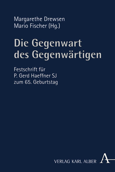 Was heißt Gegenwart? In welchem Verhältnis steht sie zur Zeit? Wie fundamental bestimmt sie unsere menschliche Existenz? Welche Rolle spielt sie für das religiöse Leben? Diesen und anderen Fragen widmet sich diese Festschrift für Gerd Haeffner SJ. 36 deutsche und 7 französische Beiträge aus Philosophie und Theologie erhellen die verschiedenen Facetten des Begriffs ‚Gegenwart'. Philosophiehistorische und phänomenologische Analysen zum Verhältnis von Gegenwart und Zeitlichkeit sowie zur Gegenwart als fundamentaler Bestimmung unseres In-der-Welt-Seins bilden den Schwerpunkt des philosophischen Teils. Die theologischen Beiträge fragen nach Formen der Gegenwart Gottes in der religiösen Erfahrung und nach der Vergegenwärtigung des Heiligen. Zudem geht es um die Frage, welche Anforderungen unsere heutige Zeit an Philosophie und Theologie stellt-verdeutlicht am Beispiel der philosophischen Anthropologie und an Fragen der Ökumene.