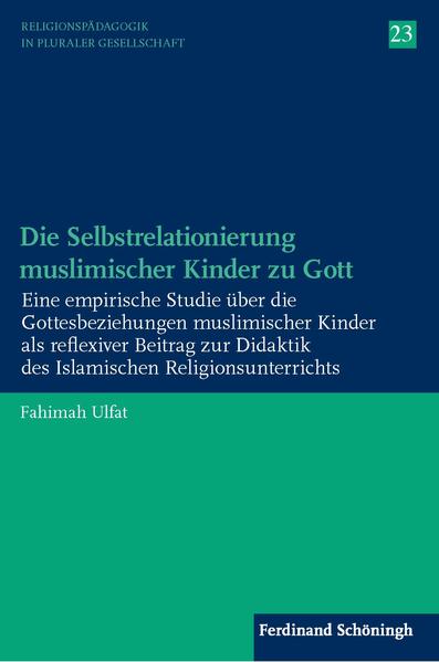 Fahimah Ulfat rekonstruiert mit Hilfe der dokumentarischen Methode die Gottesbeziehung von muslimischen Kindern. Ihre Ergebnisse zeigen, dass muslimische Kinder in Deutschland im Alter von zehn Jahren bereits ein breites Spektrum an Gottesbildern und -bezügen aufweisen.Ulfats Untersuchung ist die erste empirische Studie zur Got-tesbeziehung von muslimischen Kindern in Europa. Sie ist für das Verständnis der Entwicklung muslimischer Identität wissenschaftlich von hoher Bedeutung. Gleichzeitig sind die Erkenntnisse aus dieser Arbeit auch für die Weiterentwicklung eines modernen Islamischen Religionsunterrichts in einer demokratischen und ausdifferenzierten Gesellschaft von großer Bedeutung: Es geht darum, junge Gläubige auf ein Leben in einer religiös-pluralen Gesellschaft vorzubereiten, in dem die individuelle Gottesbeziehung und die Reflexivität der eigenen Religion eine entscheidende Voraussetzung zur Verhinderung von Radikalisierung und moralischer Rigidität darstellt.