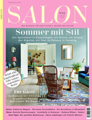 Sommer mit Stil SALON: Das Magazin für Gastlichkeit, Design und Kultur. Im Heft 15/2018 dreht es sich um Sommer mit Stil: ein Appartement in Kopenhagen, ein Dinner am Strand der Algarve, ein Fest im Palazzo in Venedig. Außerdem alles für ein Gartenfest mit tollen Salaten und eisgekühlter Bowle