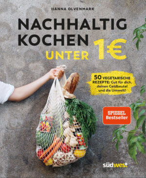 Gesund, günstig und gut essen? Geht! Gesund kochen ist zeitaufwändig, anstrengend und vor allem teuer? Falsch! Man kann auch mit wenig Geld, Aufwand und Kochkenntnissen gesunde Gerichte zaubern. Das Beste? Die sind sogar klimaneutral und schmecken so nicht nur uns, sondern auch der Umwelt. In ihrem Buch verrät Ernährungsberaterin und Food-Bloggerin Hanna Olvenmark über 50 leckere vegetarische Rezepte, wobei jedes Gericht unter ein Euro kostet. Ein weiteres Highlight: Einkaufslisten für den Wocheneinkauf für unter 30 Euro. Daneben finden Leser*innen in dem Buch jede Menge Tipps und Tricks für günstige Lunch-Pausen im Büro oder das Dinnerdate am Abend. Alles gut, günstig und nachhaltig! Ausstattung: 80 Farbfotos