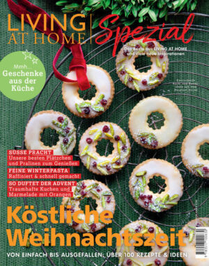 Köstliche Weihnachtszeit - Rezepte und Dekoideen für die Festtage Das Beste aus Living at home und viele neue Inspirationen! In diesem Heft: Köstliche Weihnachtszeit von einfach bis ausgefallen - über 100 Rezepte und Ideen -Mmh...Geschenke aus der Küche -Süsse Pracht - unsere besten Plätzchen und Pralinen zum Genießen -Feine Winterpasta - raffiniert und schnell gemacht -So duftet der Advent - traumhafte Kuchen und Marmeladen mit Orangen Ausstattung: mit zahlreichen Farbfotos