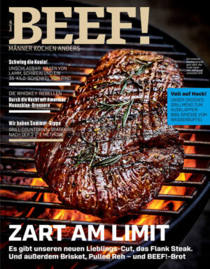 BEEF! denn Männer kochen anders In Heft 4/22: -Zart am Limit - unser neuer Lieblings-Cut, das Flank Steak! Und außerdem Brisket, Pulled Reh - und BEEF!-Brot -Schwing die Keule - unschlagbar: Haxen von Lamm, Schweinn und ein 35-Kilo-Schenkel vom Rind -Die Whiskey-Rebellen - durch die Nacht mit Amerikas Moonshine-Brennern -Wir haben Sommer-Rippe - Grill-Countdown: Spareribs nach der 3-2-1-Methode Dazu unser grosses Grillmenü zum Ausklappen: Voll auf Hack - BBQ-Spieße vom Wasserbüffel Ausstattung: mit zahlreichen Farbfotos