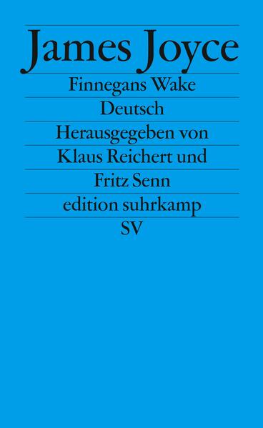 Finnegans Wake ist eines der unverständlichsten Werke der Weltliteratur. Es galt lange Zeit als unübersetzbar, und dennoch, oder gerade deshalb, hat es immer wieder Laien genauso wie Fachleute gereizt, sich an einer Übertragung in andere Sprachen zu versuchen. James Joyce selber gab dazu den Anstoß, als er Samuel Beckett und andere Freunde ermunterte, eine längere Passage ins Französische zu übersetzen. Seit einem Versuch des ersten Joyce-Übersetzers Georg Goyert existierte in Deutschland bis 1989, dem ursprünglichen Erscheinungsjahr des vorliegenden Buches, eine ganze Fülle von mehr oder weniger gelungenen, jedenfalls eher entschiedenen als zaghaften Annäherungen, bevor 1993 eine Komplettübersetzung folgen sollte. In diesem Band haben die Herausgeber die frühen Versuche, das Werk ins Deutsche zu übertragen, zusammengestellt. Gerade die Unterschiedlichkeit der Ansätze - vom genauen Zusammentragen der einzelnen Sinnschichten bis hin zu einem eleganten Darüberhuschen - vermag einen Eindruck dieses rätselhaften Buches zu vermitteln.