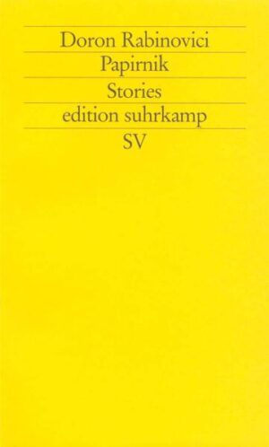 Doron Rabinovicis Prosadebüt Papirnik vereint zehn Geschichten, die ihre Herkunft nicht verleugnen, Papirnik, das sind Stories teils aus dem Wiener jüdischen Ambiente, zuweilen aus dem Kriminal, zuweilen surreal. Der junge Autor Doron Rabinovici, dessen ungewöhnliche erzählerische Begabung zu entdecken ist, schreibt vor dem Hintergrund der eigenen Biographie, die den Blick auf Gebürtigkeiten und mißklingende Gegenwärtigkeiten geschärft hat. Amüsant-leichtfüßig und in elegant-plauderndem Ton erzählt, verkehrt sich alle Harmlosigkeit dieser Geschichten sehr rasch, und bizarr Unerwartetes oder Abgründiges tut sich auf: ein Bankier wird zum Finanzier eines Banküberfalls, ein Liebesbrief enthält die Geständnisse eines Serienmörders, zwei Blinde führen sich durch den Nebel, Frauen verlassen ihre Männer oder Freunde betrügen einander. Mühelos und unverkrampft versteht es Rabinovici, in seinen Stories von Liebe und Zeitgeistigem genauso wie von Tod und Bedrohlichem zu erzählen.