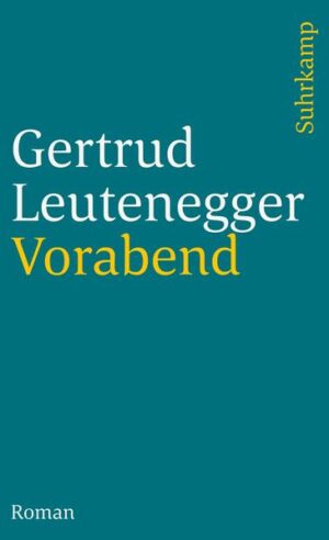 Gertrud Leutenergger, Jahrgang 1948, wurde in Schwyz geboren und ist dort aufgewachsen. 1976 begann sie das Studium der Regie an der Züricher Schauspielakademie und war 1978 Regieassistentin in Hamburg. Gedichte waren ihre erste Veröffentlichung. Mit »Vorabend« (1975) und »Ninive« (1977) legte sie vielbeachtete Romans vor. 1978 erhielt sie den »Preis der Klagenfurter Jury« des Ingeborg-Bachmann-Preises, 1979 den »Meersburger Dorste-Preis für Schriftstellerinnen«. Als diese ersten Prosaarbeiten von Gertrud Leutenegger 1975 erschien, schrieb der Generalanzeiger Bonn: »Es gehört zu den hervorragenden Verdiensten dieses Buches, daß es sich gerade der beiläufigen, längst unbemerkten Kleinigkeiten in einer Weise annimmt, deren fremdartige Schönheit den Leser wo nicht gar verstört, so doch gewiß erstaunt. Die ruhige Sicherheit, mit der diese Erzählerin ihre sprachlichen Mittel einsetzt, verblüfft und begeistert immer wieder.« Ein junges Mädchen schreitet in Zürich jene Straßen ab, auf denen am nächsten Tag eine Demonstration stattfinden soll. Dieser äußerliche Gang der Geschichte ist nur Anlaß zu poetischen Gängen, zum Aufkeimen und Aufbrechen von Erinnerungen an Früheres, an Kindliches. Es klingt etwas an vom trauerlos hellen Verlust eines inneren Zentrums. Das Dasein findet sich in anderen Personen wieder, in anderen Zuständen, in Erlebnissen ihrer Jungmädchenzeit auf dem Land, beim Tod des Vaters, bei einem Aufenthalt in England und in Italien. Durch ihre reiche Phantasie versucht Gertrud Leutenegger, mehr als die Wirklichkeit einer Demonstration zu zeigen, nämlich die Rettung von untergesunkenen geräuschlosen Protesten, von all jenen subtileren Manifestationen, »die unter der flaumig grauen Decke jedes Tages aufzittern«.