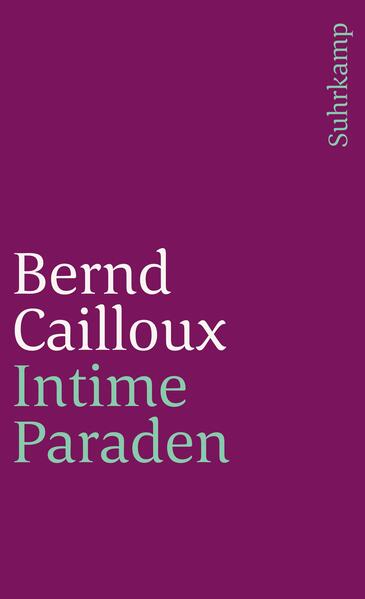 Intime Paraden sind Erzählungen über Männer in ihren Selbstinszenierungen, sind Stories über ihre persönlichen Rätsel und ihre begehrlichen Reibereien mit Werk und Weib. In der eingebildeten Welt oder der Welt des großen Scheins agieren Gewinner und Verlierer: Gefangene im Netz ihrer eigenen Berechnungen, deren Streben nach Erkenntnis und Perfektion tragikomische Irrtümer nicht ausschließt. Mit seinem ersten Buch legt Bernd Cailloux Erzählungen vor, die auch als Reflexionen jüngster Mythen der Kunst- und Mediengeschichte zu lesen sind. »Amüsante Geschichten aus dem Alltag, der spöttische Blick auf die niedrigen Dummheiten des Daseins. Endlich mal einer, dessen innere Monologe ohne rhetorische Fragen angenehm ins Hirn fließen, Geschichten, die von einem Punkt zu einem Ende führen, einem Ende halb in der Luft, halb vom wissenden Lächeln einer seltsamen Pointe umspielt ...« Lorenz Lorenz in Spex