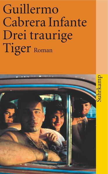 Havanna 1958, vor der Revolution: Im Dschungel der Nacht amüsieren sich vier befreundete Künstler in Bars, Nachtclubs und Absteigen. Sie lassen ihre erotischen Eskapaden erneut aufleben, tigern umher, hören, sehen und riechen schwarze und noch schwärzere Sängerinnen, halten Ausschau nach »Revue- Fleisch«, gabeln Nachtvögelchen auf und lecken ihre Wunden. Eine längst vergangene Welt ersteht in komischen, traurigen, erotischen und kaleidoskopischen Bildern. Guillermo Cabrera Infante wurde 1929 in Kuba geboren. 1965 begab er sich ins freiwillige Exil nach Madrid, später nach London, wo er 2005 starb.