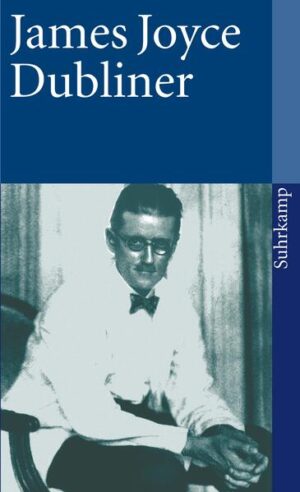 In einer ersten Rezension las man im Juni 1914 im Manchester Guardian: »Eine Vielzahl kleiner Sünden verbirgt sich in diesen Skizzen des Dubliner Lebens. Durch James Joyce' Texte zieht langsam eine Prozession deprimierter Gestalten, kleine Angestellte, Saufbrüder, Dienstmädchen, Pensionswirtinnen, die alle ihre Fröhlichkeit durch die Sünde oder den Gedanken an die Sünde bewahren. In der ersten Skizze ist ein Priester übergeschnappt, weil er einmal einen Abendmahlskelch fallen ließ . . . Dann liebt ein Bankkassierer eine verheiratete Frau, unterdrückt seine Liebe und läßt es zu, daß die Frau dem Trunk verfällt. Ein verkommener Schmarotzer schwatzt einem Dienstmädchen zehn Schilling ab. Ein Angestellter wird dazu gebracht, die Tochter seiner Wirtin zu heiraten. Das sind die Geschichten des Mr. Joyce, aber sie sind mit echter Kunstfertigkeit geschrieben, die weder beschönigt noch verdammt, die nicht einmal moralisch abwägt. Diese Dinge sind so.«