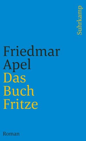 »O Gott, erlöse uns.« Das Buch Fritze: Ein trauriger Schelmenroman, eine Passionsgeschichte in zwölf Stationen, ein moderner Entwicklungsroman, bei dessen Lektüre wir nicht wissen, ob wir lachen oder weinen sollen. Fritze ist ein Mensch, der sich in der Gesellschaft nicht mit einem bürgerlichen Beruf oder einer künstlerischen Karriere zu verwirklichen sucht, sondern sein Talent in einer Reihe von dubiosen Abenteuern an die Welt wegwirft. Denn er entwickelt lieber größenwahnsinnige Phantasien und Lebensentwürfe, die allesamt zum Scheitern verurteilt sind. Im Osten aufgewachsen, kommt er noch als Kind in die junge Bundesrepublik. Seine Abenteuer im Wirtschaftswunderland ergeben eine Geschichte mißglückter Anpassung, verfehlter Glücksansprüche und verqueren Widerstands. Egal, welche Rolle er spielt, ob er manierierter Schriftsteller ist, genialer Fußballer, abgefeimter Drogenhändler oder erfolgreicher Versicherungsagent, immer nimmt er das Maul zu voll, immer wird er überheblich, immer stimmt irgendwas nicht, immer geht etwas schief. Das Buch Fritze, ein lebensphilosophischer Roman, der mit den Rätseln des Daseins genauso spielt wie mit der Wirklichkeit des schönen neuen Lebens, mit einem Wort: ein kleines Meisterwerk, witzig und melancholisch, traurig und komisch zugleich.