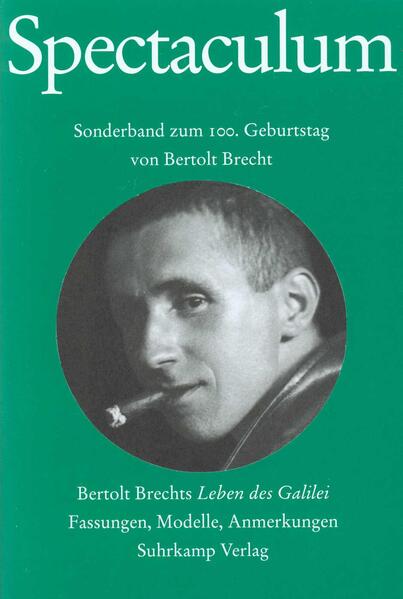 "Band 1 von »Spectaculum« ist 1956, in Brechts Todesjahr, erschienen und hat u.a. die letzte Fassung von »Leben des Galilei« (1955/56) präsentiert. Zum 100. Geburtstag des Autors sind die Texte aller drei Fassungen im vorliegenden Band zusammengestellt worden, begleitet von theoretischen Äußerungen Brechts zum Stück sowie den Modellbüchern seiner Inszenierungen in Beverly Hills und in Berlin. Zu Beginn wird jeweils die Entstehungsgeschichte der Brechtschen Texte beschrieben