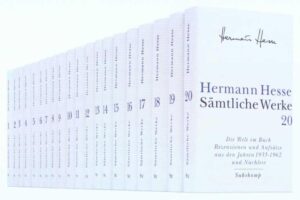 Endlich, nach vierjähriger Editionsarbeit, ist die ca. 14000 Seiten umfassende erste Gesamtausgabe der Werke Hermann Hesses abgeschlossen. Seine Bücher haben im Verlauf der letzten drei Jahrzehnte eine Resonanz erlebt, für die es in der deutschen Literaturgeschichte keinen Vergleich gibt. In einem Zeitalter zunehmender Desorientierung verbinden sie Ethik und Ästhetik, Tradition und Moderne mit einem zukunftsoffenen Weltbild. Erste vollständige Edition der Werke Doppelt so umfangreich wie die bisherige Taschenbuch-Werkausgabe Erweitert um 7000 Seiten, die bislang in keine geschlossene Ausgabe aufgenommen waren In schöner leinengebundener Ausstattung, fadengeheftet, farbiges Vorsatzpapier, Lesebändchen Übersichtliche Transparenz: erstmals nach Gattungen und chronologisch geordnet Jeder Band erstmals mit Nachworten zur Entstehungs- und Wirkungsgeschichte Ergänzt durch differenzierte Quellennachweise Alphabetisches Verzeichnis der Einzeltitel Personenindex Registerband