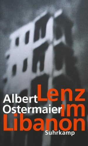 In Büchners Novelle zieht sich der Schriftsteller Jakob Michael Reinhold Lenz zurück, da er die Welt nur auf dem Kopf gehend erträgt. Der Schriftsteller Lenz in Albert Ostermaiers neuem Roman flüchtet sich vor dem Betrieb, dabei gleichzeitig süchtig nach dem dauernden Online-Sein, dem Erwähnt-Sein. Er entdeckt für sich Beirut, das ihm eine Lösung verspricht und damit ein Ende der Schreib-und Selbstkrise: Doch Beirut ist die Stadt der Gegensätze, der Vieldeutigkeiten, und damit ein Beispiel für eine Zukunft. All das sieht, spürt Lenz, als er 2014 durch die Stadt irrt: Er gerät zwischen den Fronten unter Beschuss und flüchtet in Ruinen, er gerät zwischen die Fronten von Liebenden und Hassenden und flüchtet in das Halbdunkel, er erinnert sich an den Bürgerkrieg, an Szenen, die er nicht erlebt haben kann, Albträume, denen er entkommen wollte. In seinem neuen Roman erkundet Albert Ostermaier bis ins erschreckendste Detail das gegenwärtige Kaleidoskop der Gewaltexplosionen: im einzelnen Menschen und zwischen den Mächtigen. Dies zu erleben und schreibend zu bewältigen ist Aufgabe des Schriftstellers. Albert Ostermaiers Lenz im Libanon erzählt in seinem blutige Realität und metaphorische Erforschung verbindenden voranstürmenden Rhythmus von Alltag und Sehnsucht eines Schriftstellers.