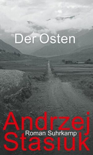 Zurück von der Reise, lauscht Andrzej Stasiuk des Nachts hinaus in die Weite: Was ist das, der Osten, dieses »Reich der Wunder«, das ihn magisch anzieht? Dieses Kontinuum, dessen Erschütterungen von Kamtschatka bis an die Elbe zu spüren sind. Ostpolen, die Heimat, aus der seine Eltern vertrieben wurden? Der Osten namens Sowjetkommunismus, dessen Präsenz die Gesellschaft, in der er aufwuchs, kontaminiert hatte? Dies ist Stasiuks großes Buch über »den Osten«: Eine Summe seines Reisens und Schreibens - niedergelegt in einem epischen Strom, hinreißend erzählten Episoden und Epiphanien. Nie hat er bitterer über den »deutschen Osten« im eigenen Land geschrieben: jenes Territorium, auf dem die Nazis Gaskammern errichteten. Aus der Vogelschau blickt er auf sein Leben, das Gewirr aus Wegen und Routen, in dem ein Kindertraum von China sich mit dem Glücksgefühl in der Wüste Gobi kreuzt. Osten - so könnte eine Quintessenz des neuen Buches lauten - ist keine Himmelsrichtung, sondern die Verheißung einer Dimension jenseits der vom Grauen der Vergangenheit unterminierten europäischen Landschaften. Wie Stasiuk die Strahlkraft der Transzendenz beschwört, erinnert an die poetische Kraft der Welt hinter Dukla - nur dass diese Welt weiter geworden ist.