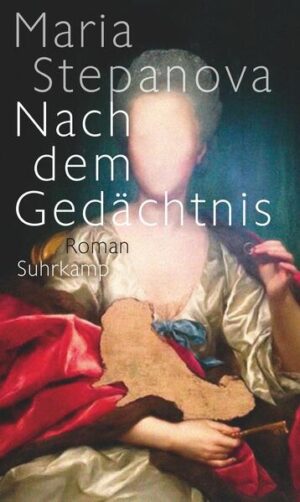 Ein Buch macht Furore, ein neues Genre ist erfunden: der »Metaroman«. Liebesgeschichten und Reiseberichte, Reflexionen über Fotografie, Erinnerung und Trauma verschmilzt die Stimme der Autorin zu einer spannungsvollen essayistischen Erzählung. Im Zentrum steht eine weitverzweigte jüdisch-russisch-europäische Familie von Ärzten, Architekten, Bibliothekaren, Buchhaltern und Ingenieuren, die in unzivilisierten, gewaltgeprägten Zeiten ein stilles, unspektakuläres Leben führen wollten. Maria Stepanova durchmisst einen Gedächtnisraum, in dem die Linien des privaten Lebens haarscharf an den Abbruchkanten der Epochenlandschaft entlangführen. Sie sichtet Dinge aus »der Bibliothek einer anderen, untergegangenen visuellen Kultur«, hinterlassen von Menschen, die sich wenig Mühe gaben, aufzufallen: »Bei allen anderen bestand die Familie aus Teilnehmern der Geschichte, bei mir nur aus ihren Untermietern«. In einer leichten, dichtgewebten poetischen Sprache, die von sinnlicher und intellektueller Anschauung zehrt, fügt Maria Stepanova ihre Fundstücke zu einem Panorama der Epoche. Prädestiniert, Opfer von Verfolgung und Repressionen zu werden, haben alle ihre Verwandten es geschafft, die Schrecken des 20. Jahrhundert zu überleben. Wie war das möglich? Aus dieser Frage ist ein unvergleichliches Buch entstanden.