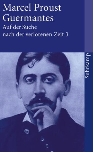 "Proust folgt den Wegen und Irrwegen des schwärmerisch verliebten und gesellschaftlich ambitiösen Romanhelden durch die Salons des Faubourg Saint-Germain und spürt sozusagen am eigenen Leib, daß es sich um vertane, vertrödelte Zeit handelt. Allerdings nicht für den Leser, bilden diese unnützen Jahre doch die eigentliche Substanz des Romans: raffinierte Schilderungen der mondänen Welt