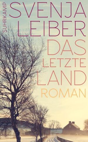 Anfang des 20. Jahrhunderts in Norddeutschland. Ruven Preuk, jüngster Sohn des Stellmachers, verfügt schon als Kind über eine außerordentliche musikalische Begabung: Er sieht Töne, und auf seiner Geige spielt er sonderbare Melodien. Das bringt ihm auf dem Dorf nicht nur Bewunderung ein. Schließlich erkennt auch der alte Preuk, dass mit seinem Sohn nichts anzufangen ist. Verzweifelt versucht er, ihm die Töne aus dem Leib zu prügeln. Dann lässt er ihn ziehen. In der Stadt lernt Ruven beim Juden Goldbaum, in dessen Enkelin Rahel er sich ebenso verliebt wie in den Glauben an eine strahlende Karriere. Kunst bedeutet Freiheit und Anerkennung, aber die Nazis legen schon die Gewehre an. Als sein Durchbruch unmittelbar bevorsteht, reißt der Zweite Weltkrieg Deutschland in den Abgrund. Und Ruven muss erneut seinen Weg finden, am Ende aller Melodien. Mit Das letzte Land legt Svenja Leiber einen kapitalen Bildungsroman vor: Während um ihn herum ein ganzes Land in sich zusammenfällt, folgt ein außergewöhnlicher Musiker gegen alle Widerstände seiner Begabung.