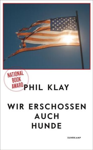 2001 ziehen die USA in den Krieg. Gegen Bin Laden, gegen Hussein, und vor allem gegen den eigenen Bedeutungsverlust. Heute ist Saddam tot, Osama auch, doch die einzige Supermacht ist schwächer als je zuvor. In Wir erschossen auch Hunde erzählt Phil Klay von den jungen Männern, die in diesem Krieg den höchsten Preis zahlen mussten. Es sind knallharte Erzählungen von Häuserkämpfen in Falludscha, aussichtslosen Hilfsmissionen im Irak und dem Heimkehren in ein fremdgewordenes Land. Ein Land, das bei all dem Hintergrundrauschen aus Konsum und Entertainment kein Interesse am Leiden seiner Soldaten hat. Denn ihre traumatischen Erfahrungen beweisen nur die grenzenlose Ohnmacht und lassen etwas erahnen, was noch vor wenigen Jahren unvorstellbar schien: »America is broken, man.« Phil Klay kämpfte als US-Marine im Irak, davon handelt dieses Buch. In Wir erschossen auch Hunde gibt er eine authentische Vorstellung vom Krieg und dem, was er an Angst, Sehnsucht und allerletzter Euphorie mit sich bringt. Damit fragt er zur gleichen Zeit kompromisslos und bildgewaltig nach den Überlebenschancen einer dekadenten Supermacht.