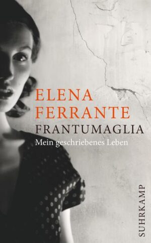 Briefe, Aufsätze und Interviews aus über fünfundzwanzig Jahren verflechten sich zu dem lebhaften Selbstporträt einer außergewöhnlichen Autorin. Elena Ferrante beantwortet in den Frantumaglia die wichtigsten der Fragen ihrer Leser und Leserinnen und Leser, sie zeigt sich so offen wie nie zuvor - und bleibt uns doch faszinierend fremd. »Frantumaglia«. Es ist Elena Ferrantes Mutter, eine Schneiderin, die ihrer Tochter dieses Wort hinterlässt - es stammt aus dem neapolitanischen Dialekt, aus der Welt der verknoteten Fäden und der aufgetrennten Nähte, ein Sinnbild für Unaussprechliches, Verwirrendes. Und ein Sinnbild eben auch für die Empfindungen und Ideen, die Elena Ferrantes Leben prägen - und über die sie sich hier Klarheit verschafft. Die Weltautorin erzählt von ihrer neapolitanischen Herkunft, von ihrer Kindheit als ein unerschöpfliches Archiv aus Erinnerungen, Eindrücken, Fantasien, sie erläutert ihr Verhältnis zur Psychologie und zu Frauenfragen, sie diskutiert ihre Haltung zur Öffentlichkeit und spricht über heutige Bedenken und Begeisterungen.