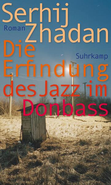 Der literarische Feuerwerker Serhij Zhadan verwandelt in seinem Roman das Industrierevier Donbass im Osten der Ukraine in eine fantastische Landschaft. Hier, am Rande Europas, wird der Traum von der Freiheit noch einmal ganz anders geträumt: als Suche nach Heimat inmitten der Grenzenlosigkeit. Herman, ein junger Werbeunternehmer, wird von einem ominösen Anruf aufgeschreckt: Sein Bruder, der am Rande der Steppe eine Tankstelle betreibt, ist spurlos verschwunden. Am Ort des Geschehens trifft Herman auf die Angestellten seines Bruders, verliebt sich in Olha, die eigenwillige Buchhalterin, und versucht, die Tankstelle vor den Attacken eines einheimischen Oligarchen zu retten. Dabei wird ihm klar, dass weit mehr auf dem Spiel steht: nämlich das Glück und der Sinn des Lebens.